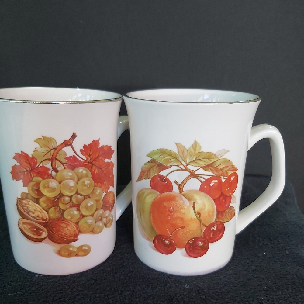 Vtg Royal Winton Grimwades Staffordshire Coffee Mugs x 2 Bone China England Tea